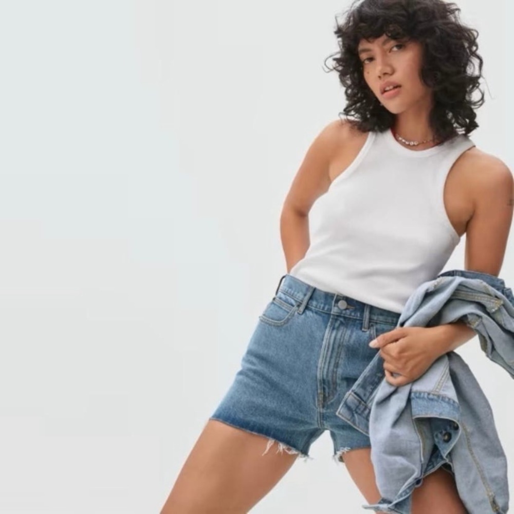 Everlane The Way High Denim Shorts Medium Wash Raw Hem Frayed Edge Size 29